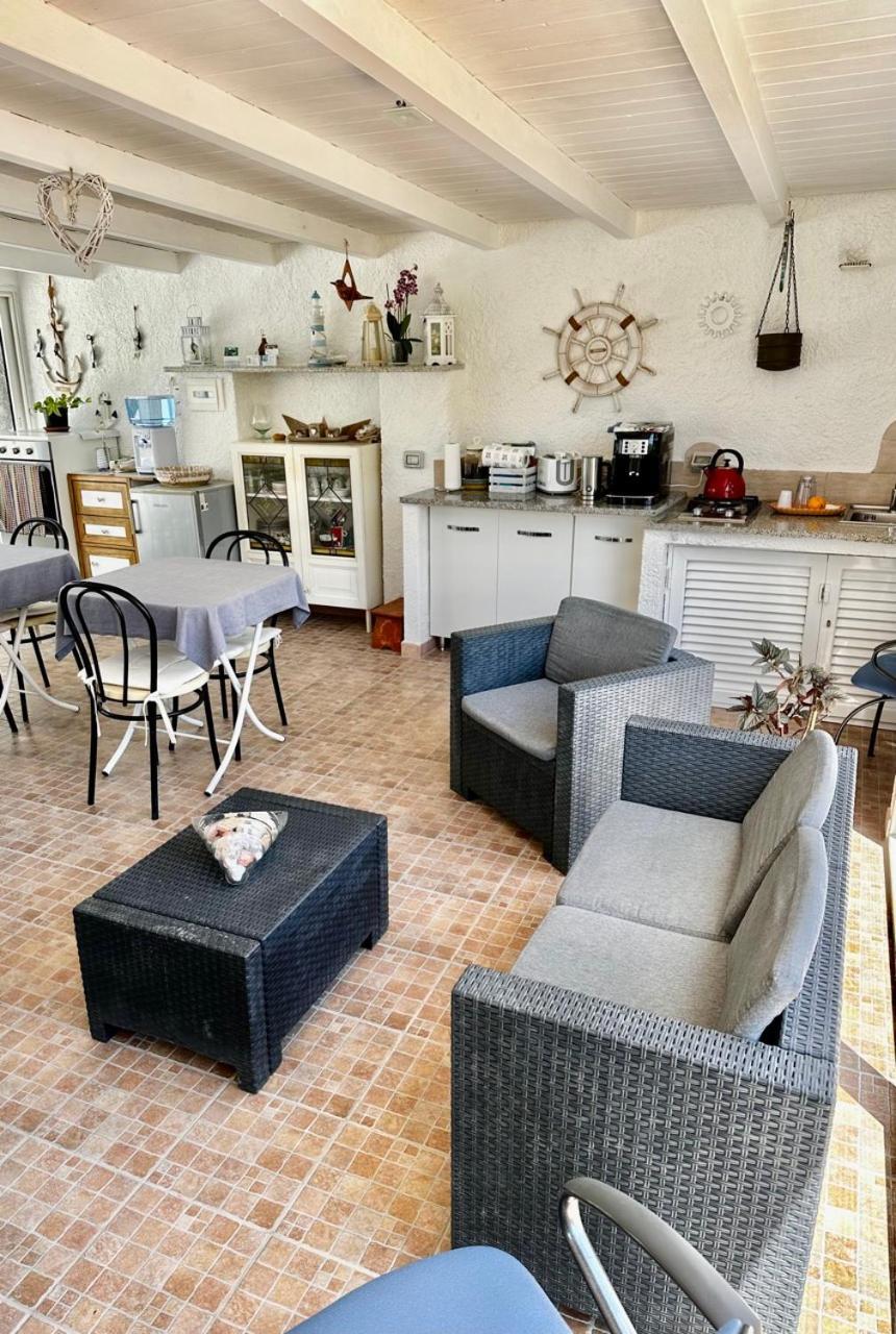 Tigrillo Bed&Breakfast Olbia Bagian luar foto