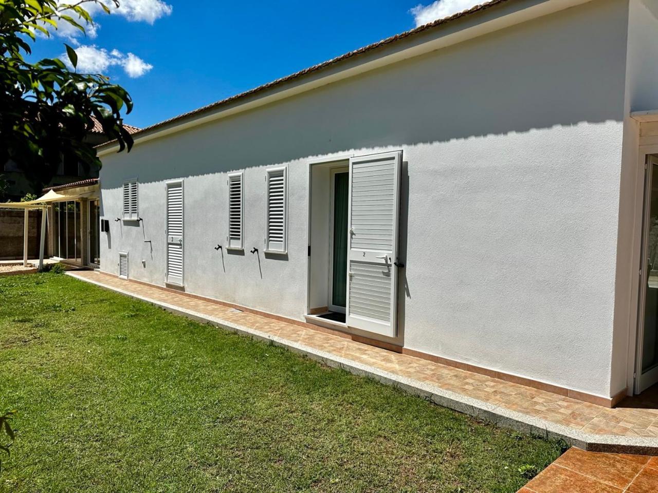 Tigrillo Bed&Breakfast Olbia Bagian luar foto